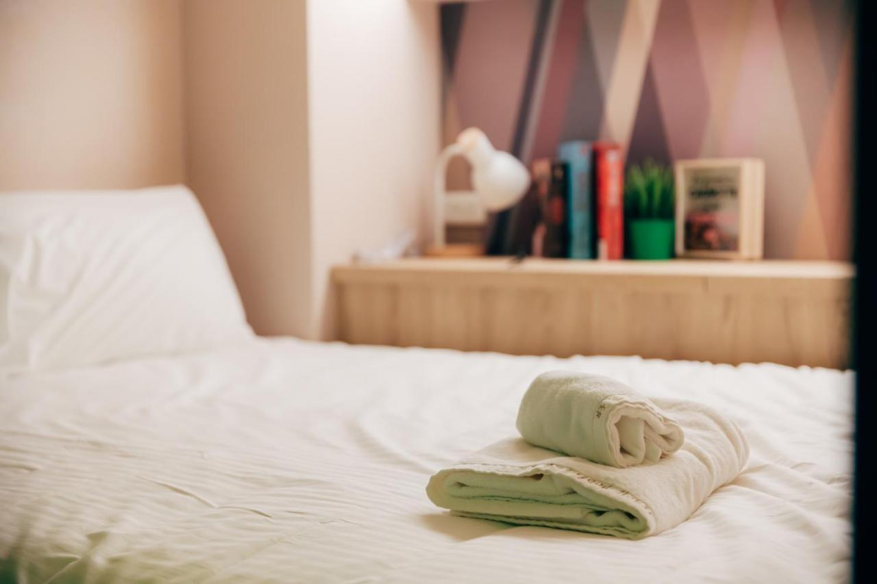 BIRD series B&B&Hostel複合式民宿 台南 外观 照片
