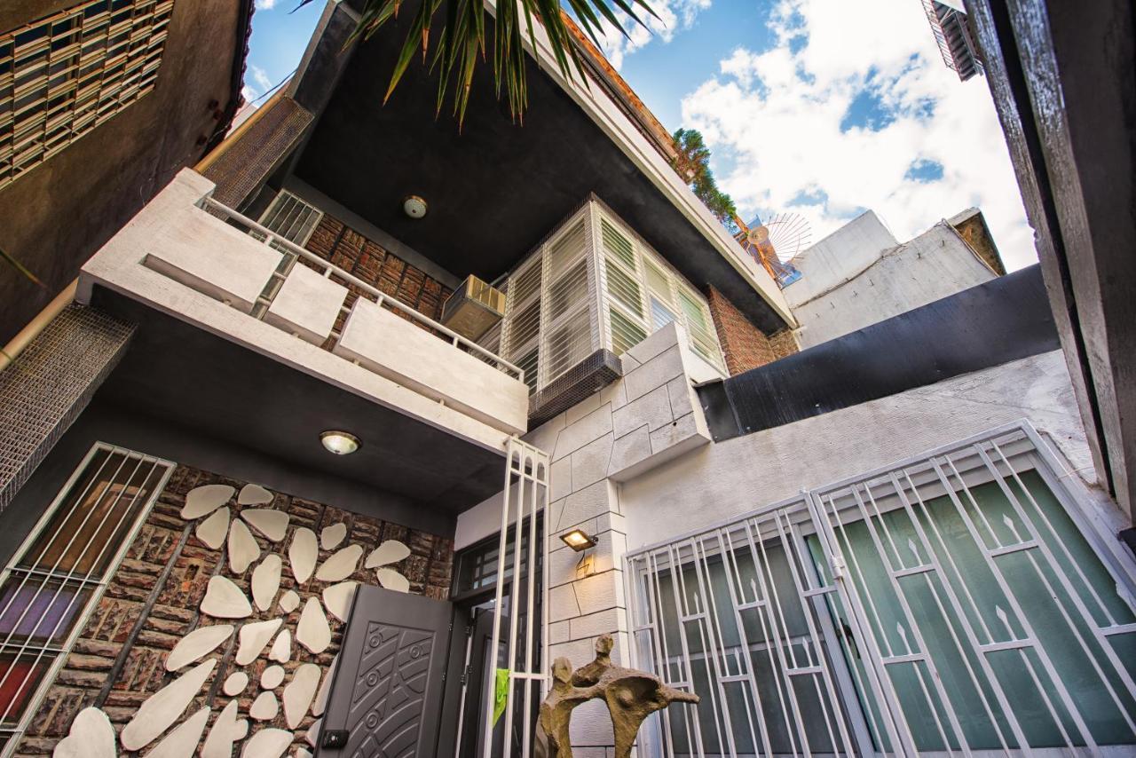 BIRD series B&B&Hostel複合式民宿 台南 外观 照片