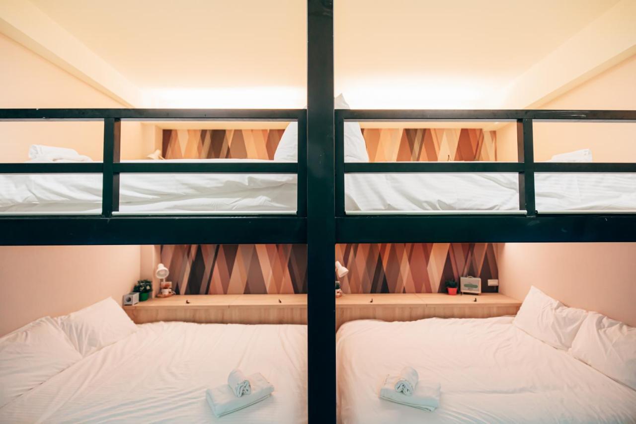 BIRD series B&B&Hostel複合式民宿 台南 外观 照片