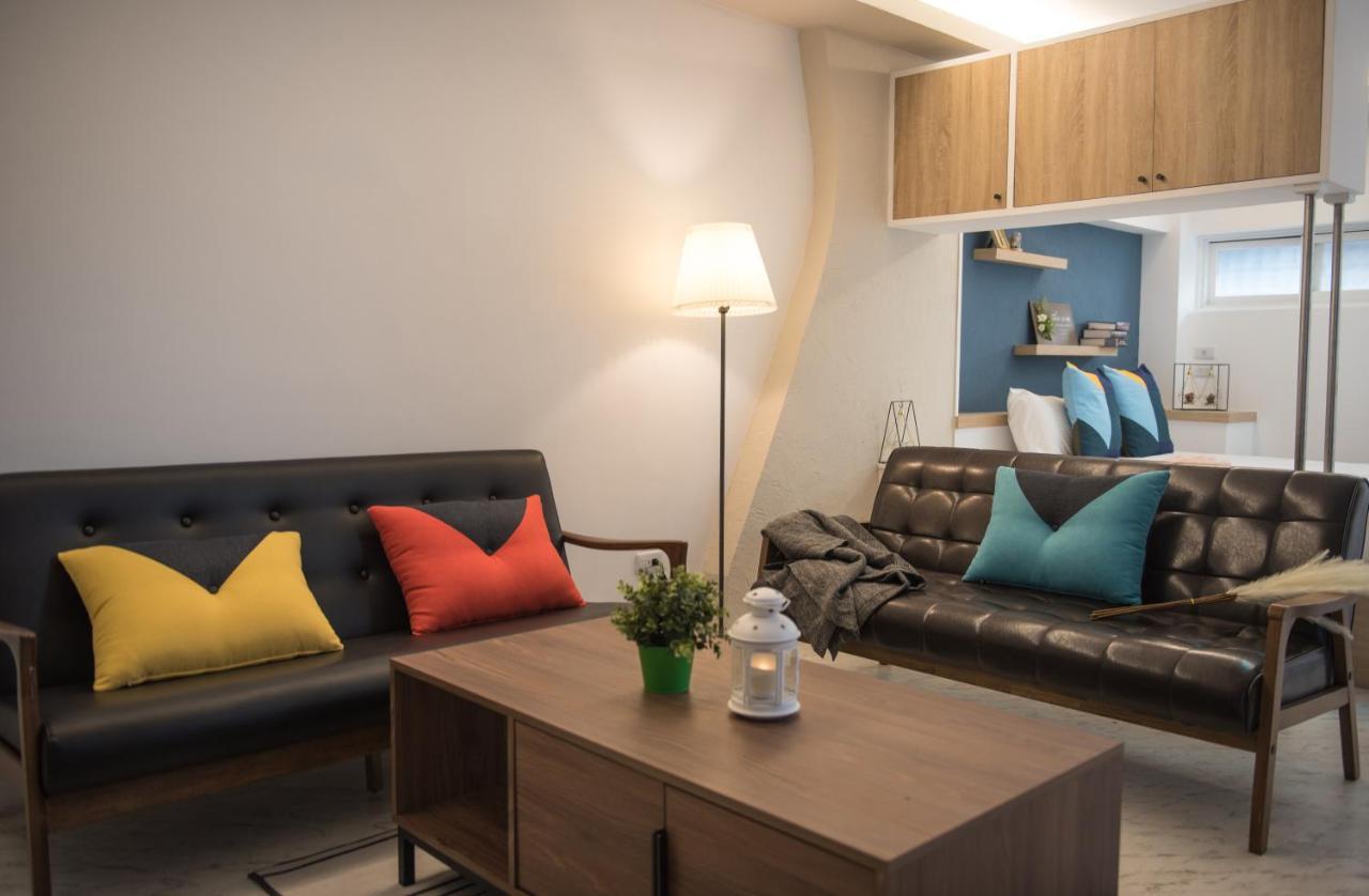 BIRD series B&B&Hostel複合式民宿 台南 外观 照片